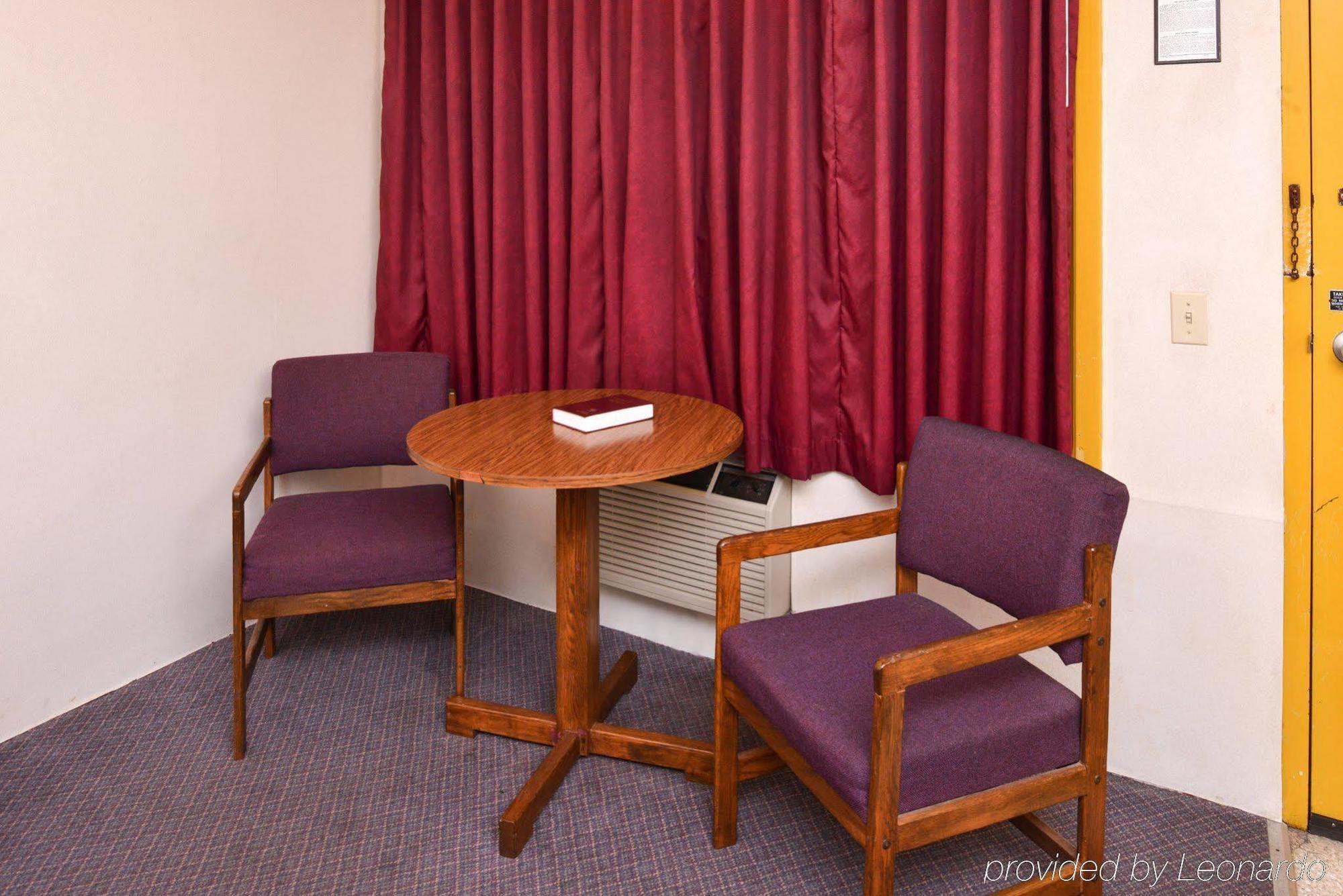 Red Carpet Inn North East Dış mekan fotoğraf