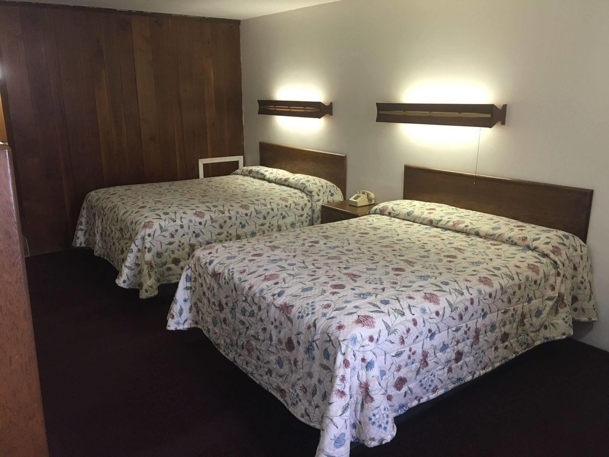 Red Carpet Inn North East Dış mekan fotoğraf